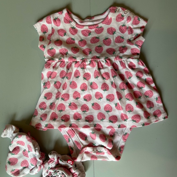 Zutano Other - Zutano Strawberry Print Baby Dress and Snap Bootie/Shoe Set 3-6 Months Baby Girl